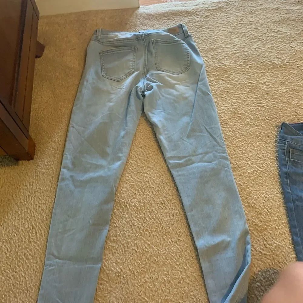 Jeans   - Picture 2 of 2